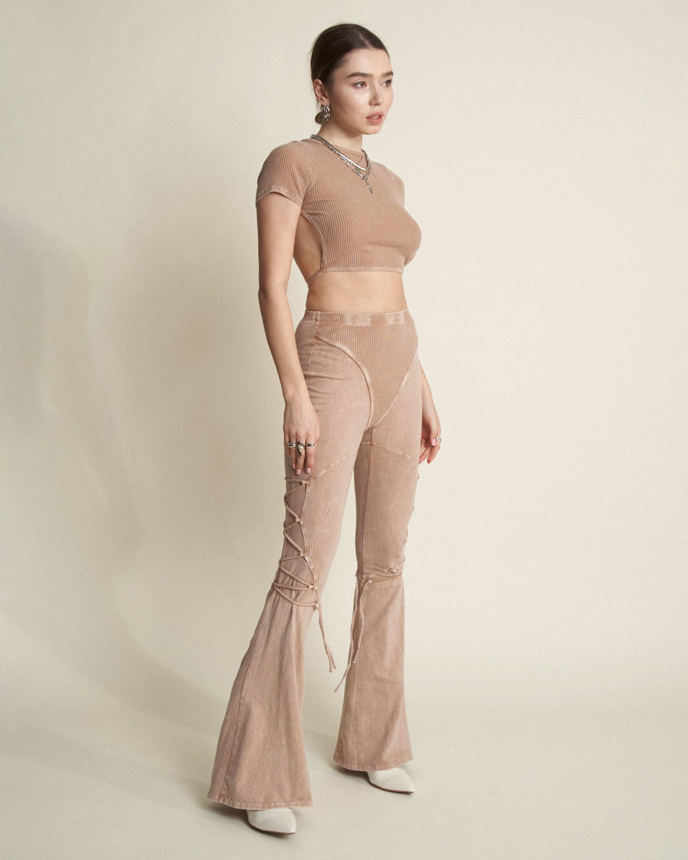 OPEN BACK FLARE PANT SET - CAMEL