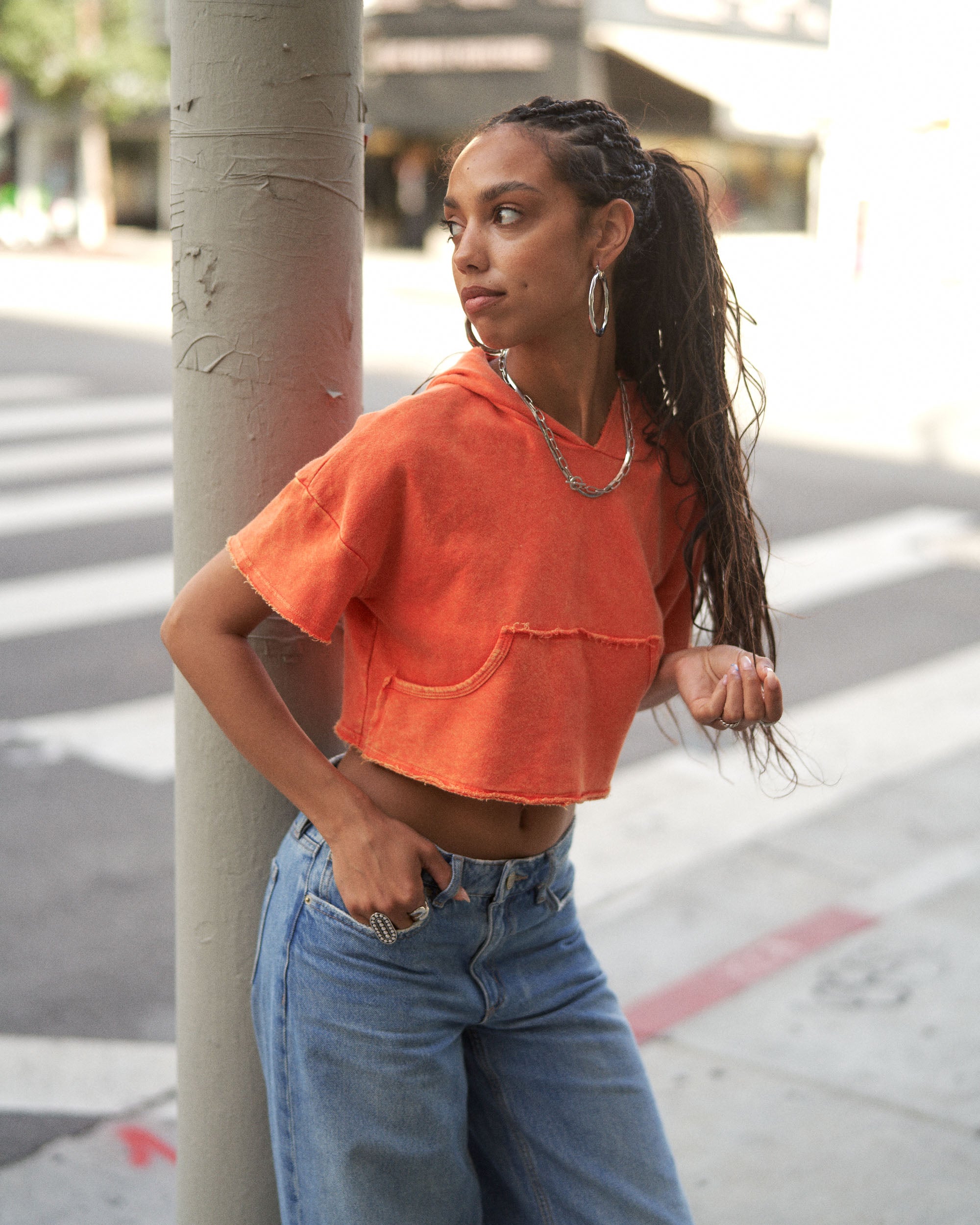 CROPPED POCKET HOODIE - DEEP ORANGE